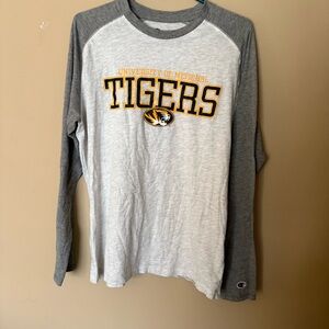 Women’s champion size, large University of Missouri Mizzou Tigers Raglan soft